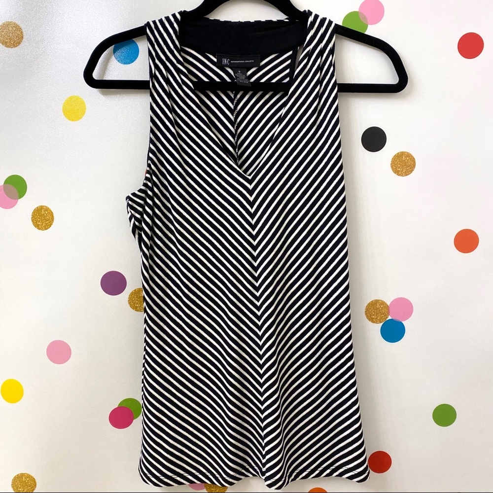 Inc Black, White, w/ Silver thread V-Neck NWOT